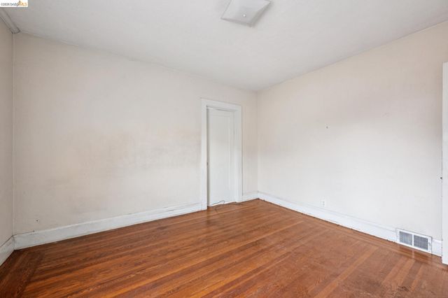 2534 Mathews Street, Berkeley, CA 94702