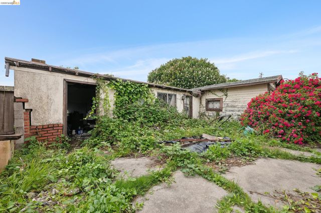 2534 Mathews Street, Berkeley, CA 94702