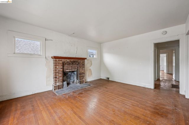 2534 Mathews Street, Berkeley, CA 94702