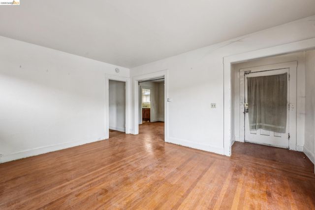 2534 Mathews Street, Berkeley, CA 94702