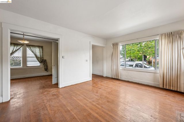 2534 Mathews Street, Berkeley, CA 94702