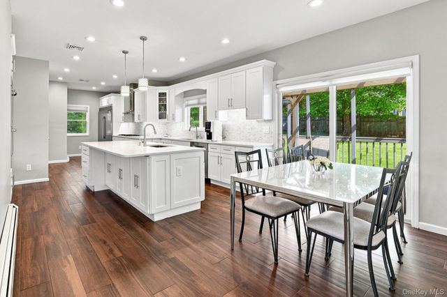 2 Belmar Court, Suffern, NY 10901
