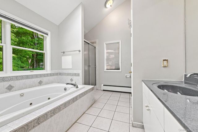 2 Belmar Court, Suffern, NY 10901
