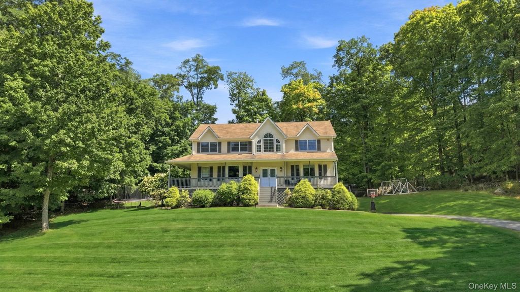 2 Belmar Court, Suffern, NY 10901 — photo 2