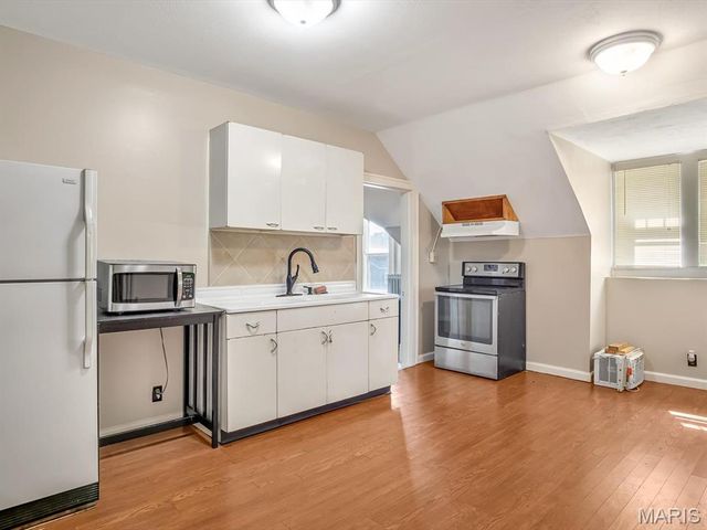 23 W Laurel Street, Millstadt, IL 62260
