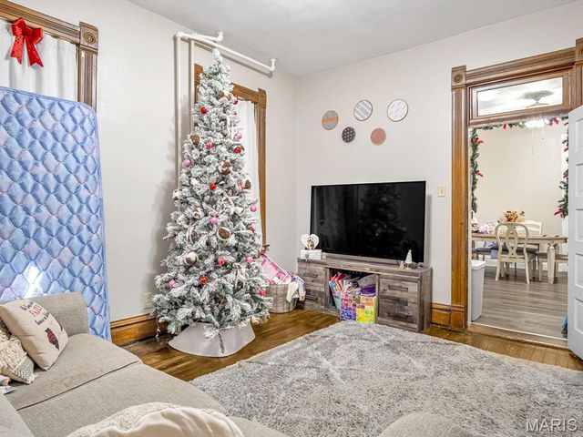 23 W Laurel Street, Millstadt, IL 62260