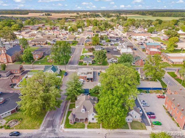 23 W Laurel Street, Millstadt, IL 62260