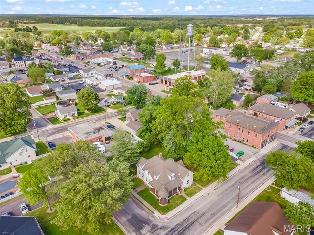 23 W Laurel Street, Millstadt, IL 62260