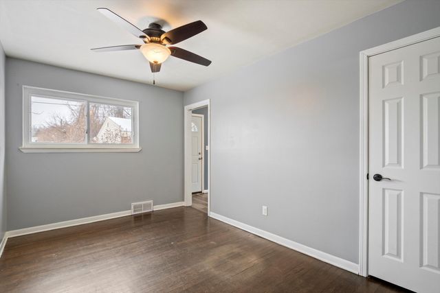 27576 Mackenzie Drive, Westland, MI 48185