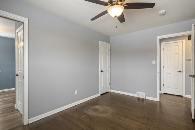 27576 Mackenzie Drive, Westland, MI 48185