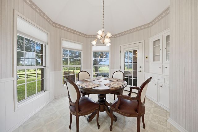 1552 Holub Road, Schulenburg, TX 78956
