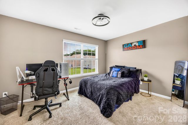 2611 Idared Drive, Dallas, NC 28034