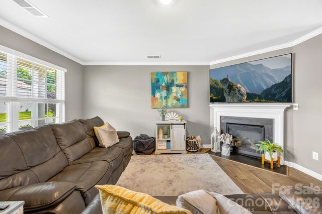 2611 Idared Drive, Dallas, NC 28034