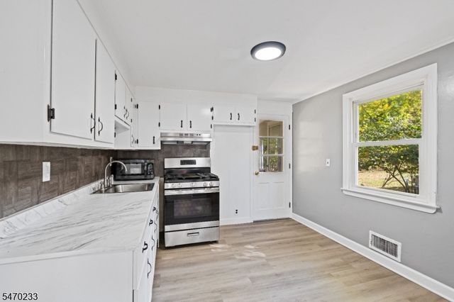 925 Sterling St, Plainfield City, NJ 07062