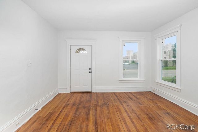 263 W Muskegon Avenue, Muskegon, MI 49440