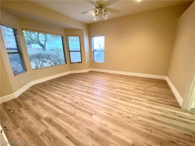 40 Chateau Whistler Court, Las Vegas, NV 89148