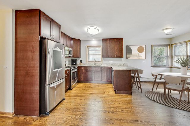 1108 Fortuna Avenue 2, Park Ridge, IL 60068