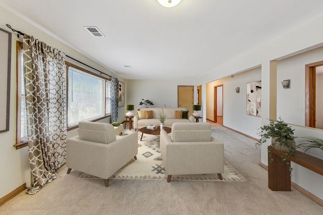 1108 Fortuna Avenue 2, Park Ridge, IL 60068