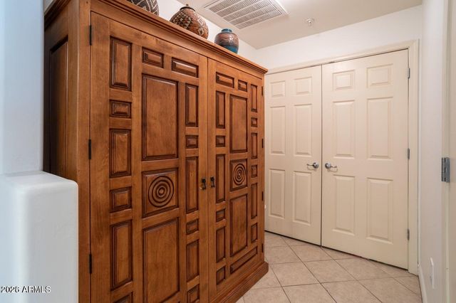 5450 E DEER VALLEY Drive 1020, Phoenix, AZ 85054