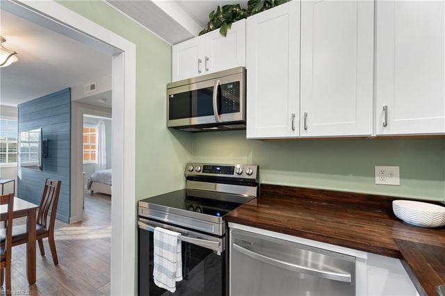 315 N Spruce Street 304, Winston-salem, NC 27101