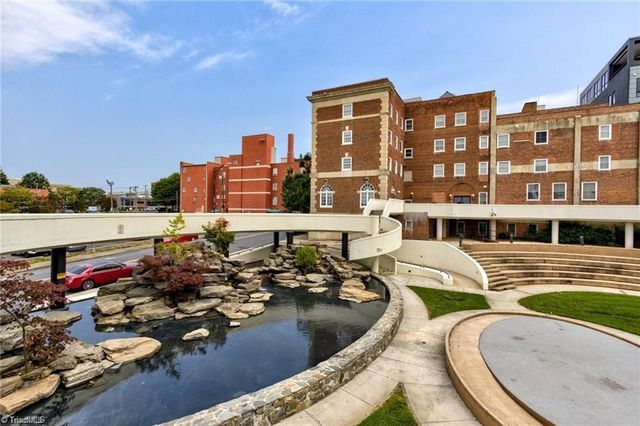 315 N Spruce Street 304, Winston-salem, NC 27101