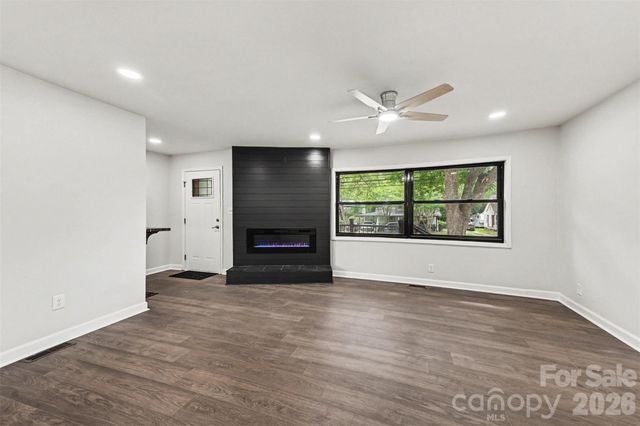 1913 S Main Street, Kannapolis, NC 28081