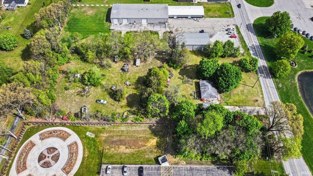 1071 Middleton Run Road, Elkhart, IN 46516