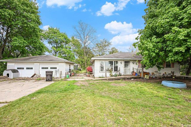 1071 Middleton Run Road, Elkhart, IN 46516