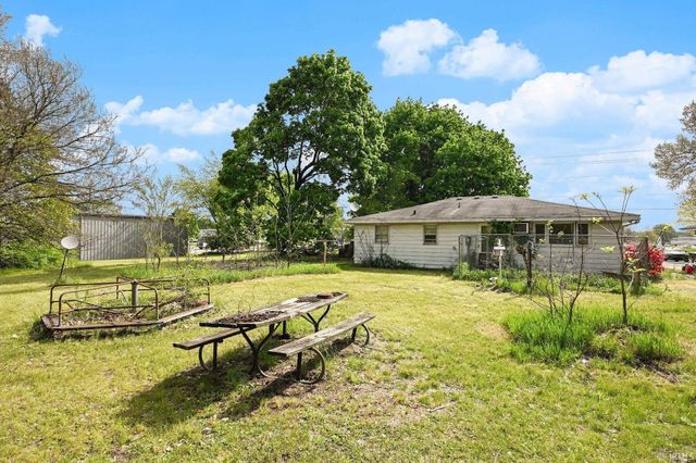 1071 Middleton Run Road, Elkhart, IN 46516