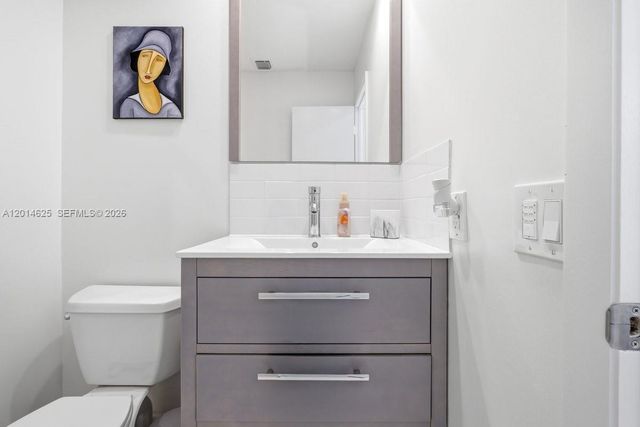 1501 S Ocean Blvd 307, Lauderdale By The Sea, FL 33062