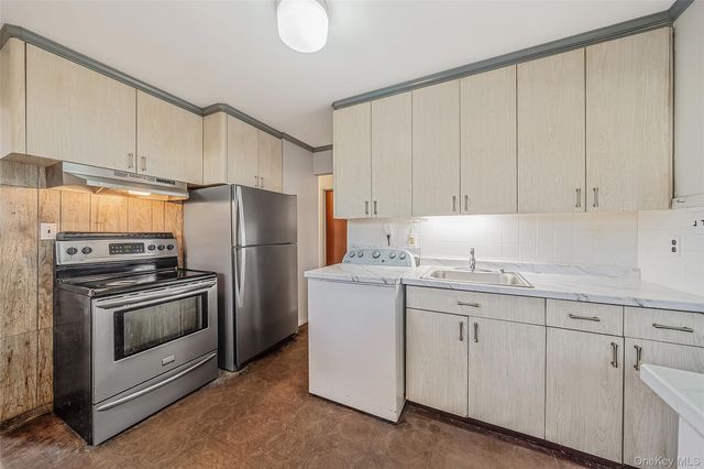 2439 2nd Street, East Meadow, NY 11554