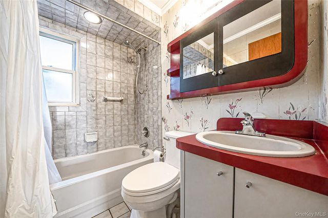 2439 2nd Street, East Meadow, NY 11554