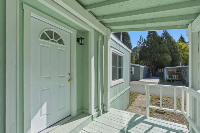 22899 Byron 74, Crestline, CA 92325