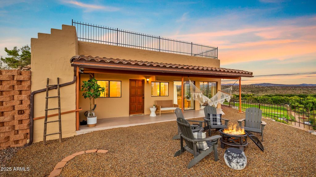 695 CLIFFSIDE Drive E, Clarkdale, AZ 86324