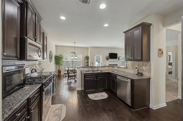 464 Silver Oak Drive, Dallas, GA 30132