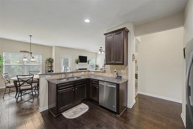 464 Silver Oak Drive, Dallas, GA 30132