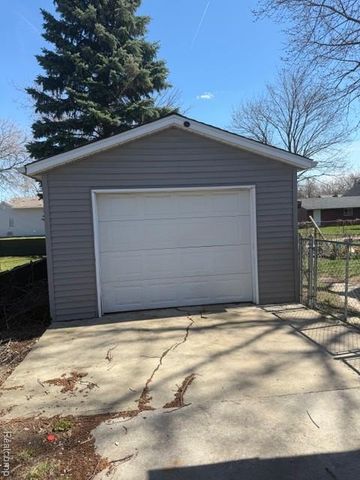 3517 Fern Avenue, Burton, MI 48529