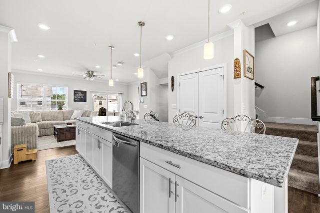 5809 JOHN KEATS PL, White Plains, MD 20695