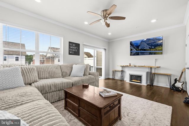 5809 JOHN KEATS PL, White Plains, MD 20695