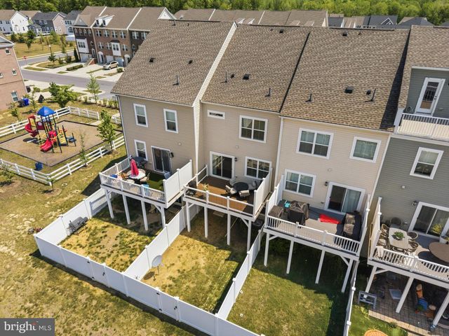 5809 JOHN KEATS PL, White Plains, MD 20695