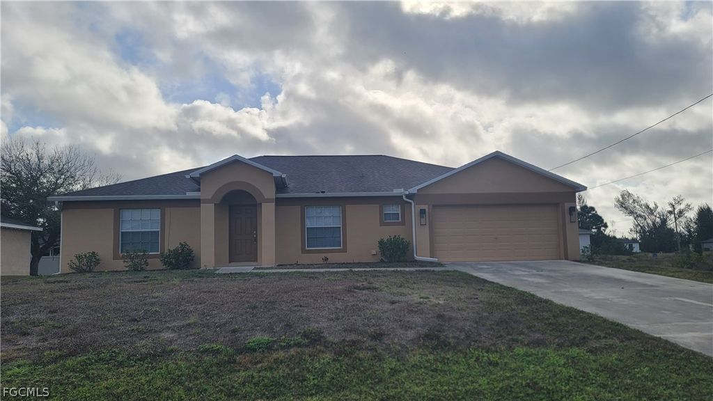 1225 NW 26th PL, Cape Coral, FL 33993