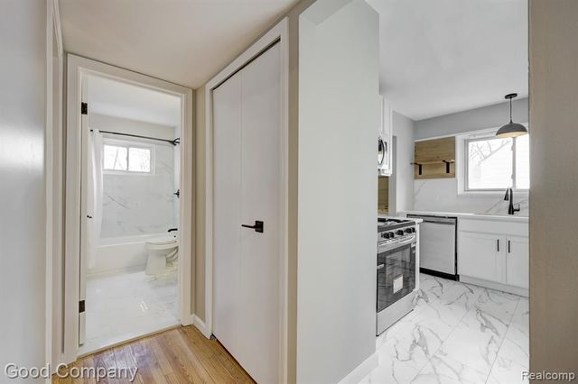 550 Roth Boulevard, Clawson, MI 48017