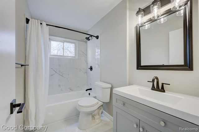 550 Roth Boulevard, Clawson, MI 48017