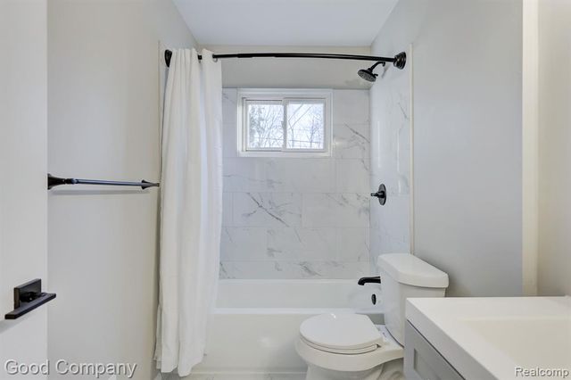 550 Roth Boulevard, Clawson, MI 48017