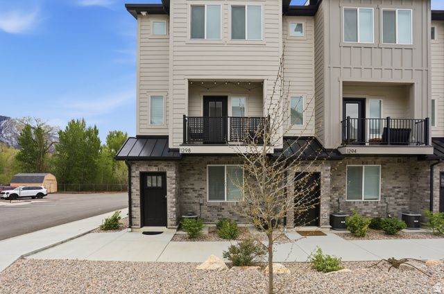 1298 E 1640 S, Ogden, UT 84404
