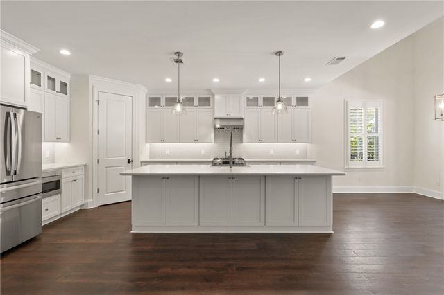 107 Yacht Club Drive, St Simons Island, GA 31522