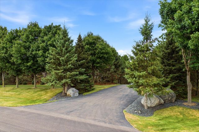 5668 94th Avenue N, Greenfield, MN 55357