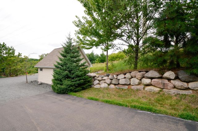 5668 94th Avenue N, Greenfield, MN 55357