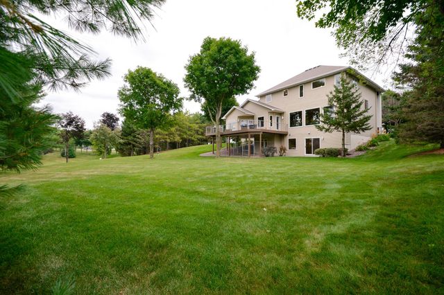 5668 94th Avenue N, Greenfield, MN 55357