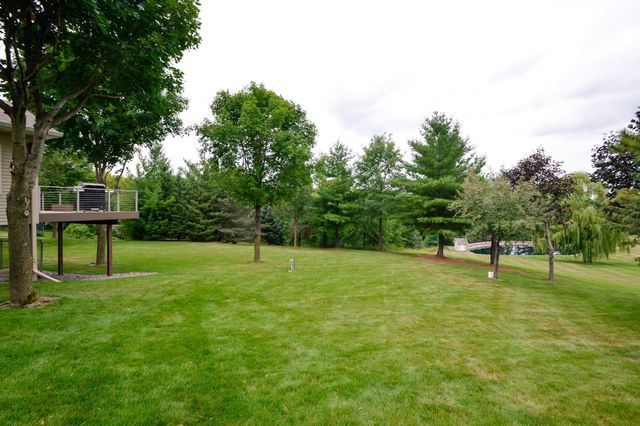 5668 94th Avenue N, Greenfield, MN 55357